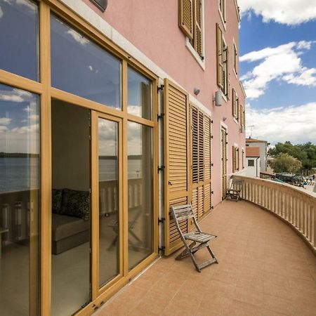 Rotonda Inn Novigrad Novigrad Istria Eksteriør billede